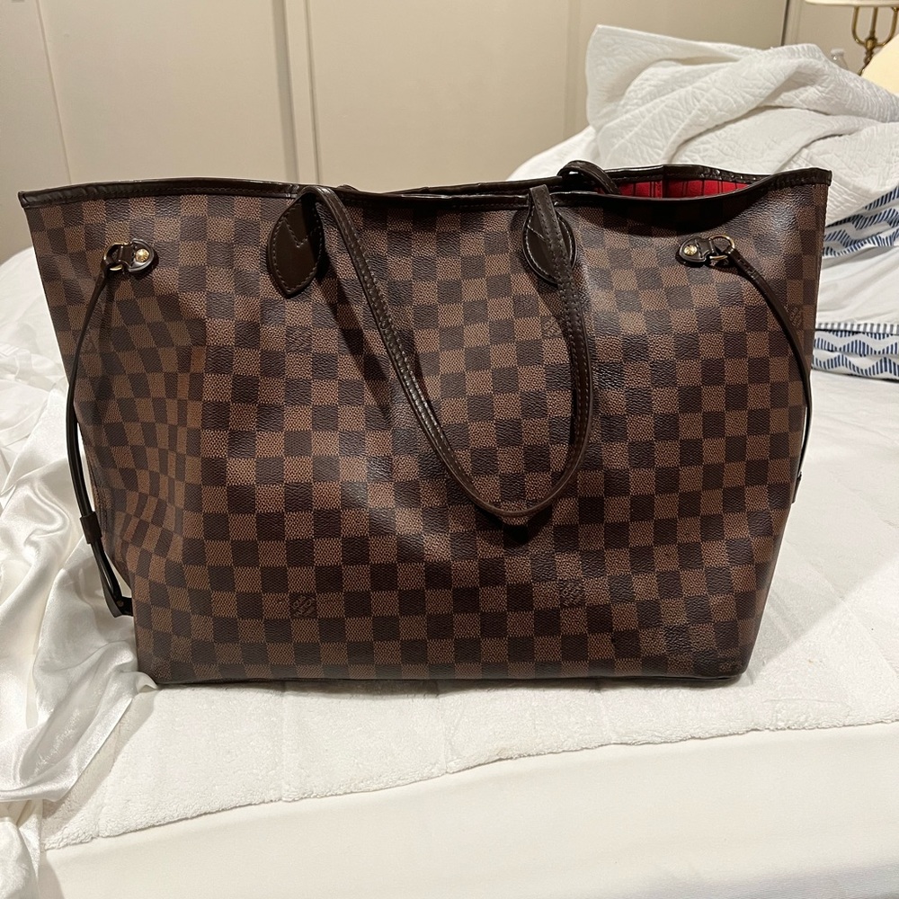 Louis Vuitton Damier Ebene Neverfull